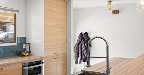 301 Hillcrest Drive, Reno, NV 89509 Photo