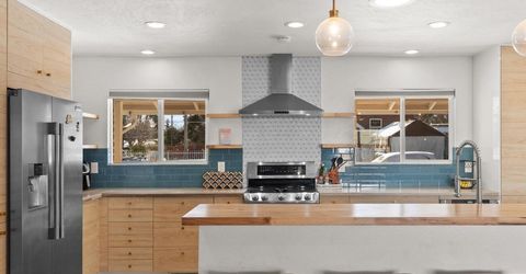 301 Hillcrest Drive, Reno, NV 89509 Photo