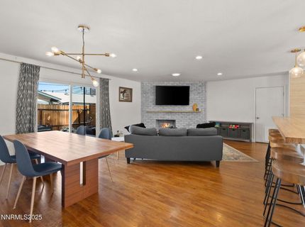 301 Hillcrest Drive, Reno, NV 89509 Photo