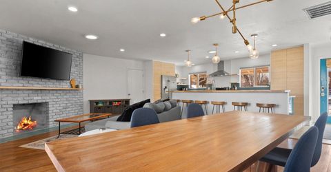 301 Hillcrest Drive, Reno, NV 89509 Photo