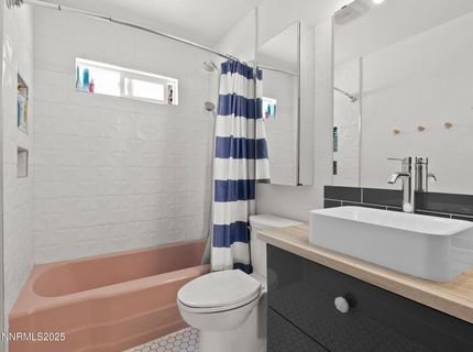 301 Hillcrest Drive, Reno, NV 89509 Photo