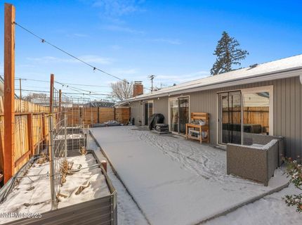 301 Hillcrest Drive, Reno, NV 89509 Photo
