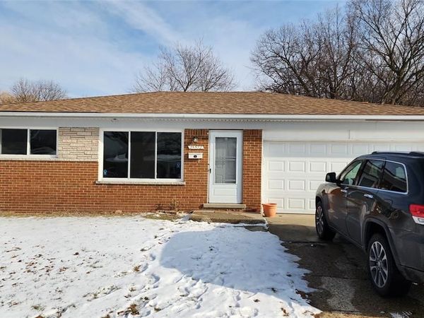 25572 N Wexford Avenue, Warren, MI 48091
