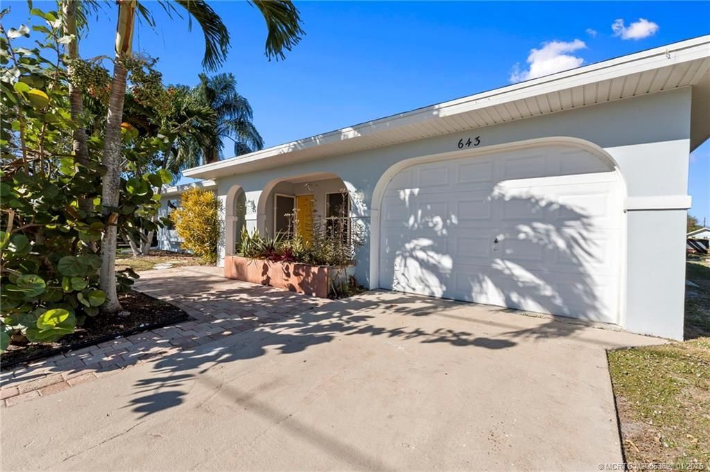 643 SE Harborview Drive, Port Saint Lucie, FL 34983 Photo