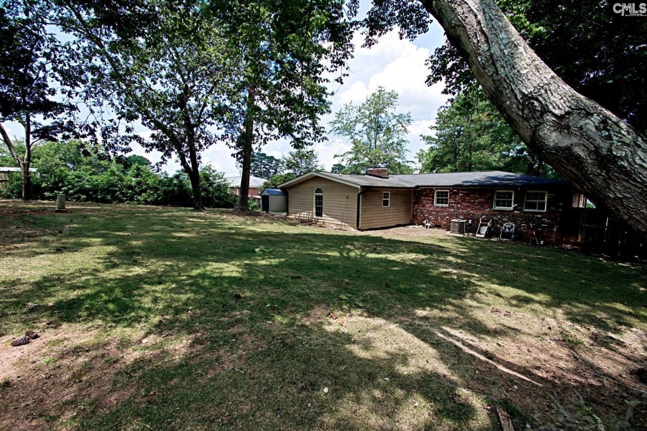 112 Royal Tower Dr  Photo 30