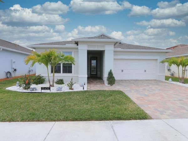 13435 SW Vermillion Circle, Port Saint Lucie, FL 34987