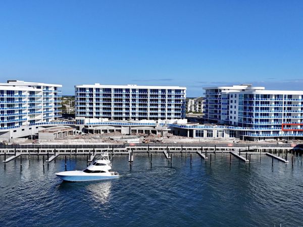 2200 Pga Boulevard, Unit 103, Palm Beach Gardens, FL 33408