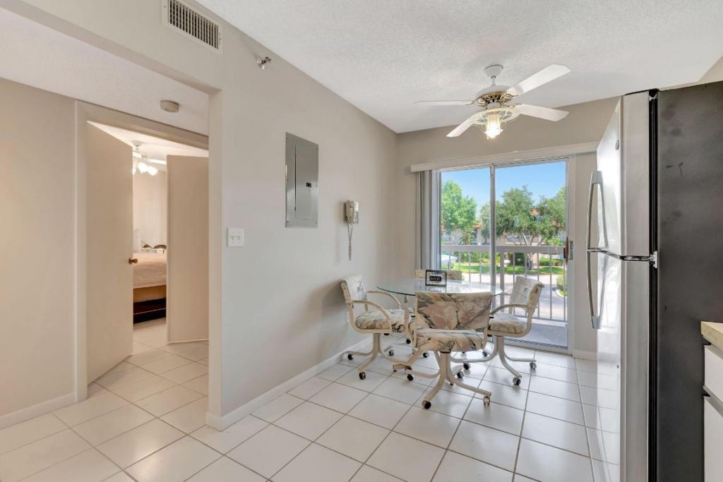 280 NW 67th Street, Unit B207, Boca Raton, FL 33487 Photo