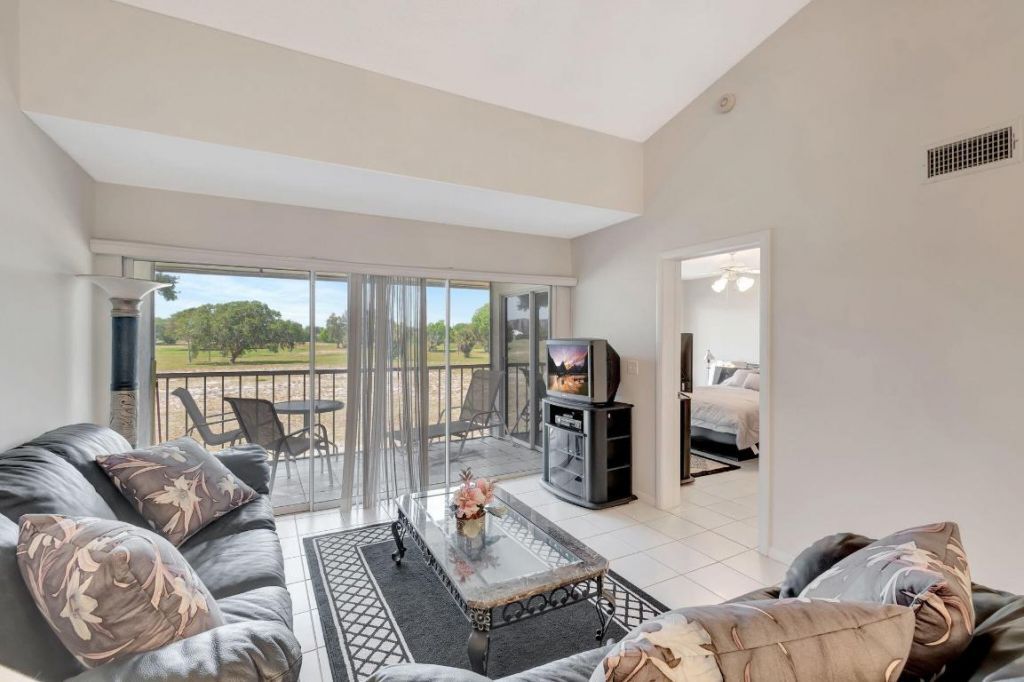 280 NW 67th Street, Unit B207, Boca Raton, FL 33487 Photo