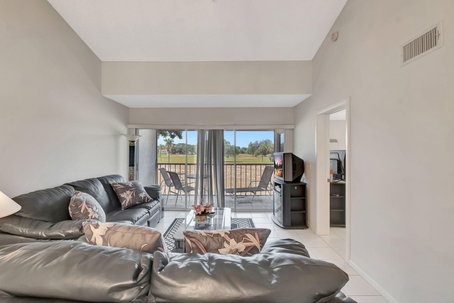 280 NW 67th Street, Unit B207, Boca Raton, FL 33487 Photo