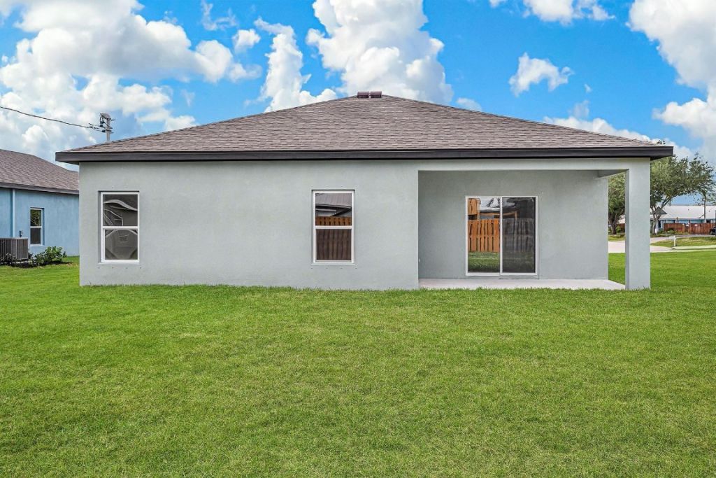 5212 Myrtle Drive, Fort Pierce, FL 34982 Photo