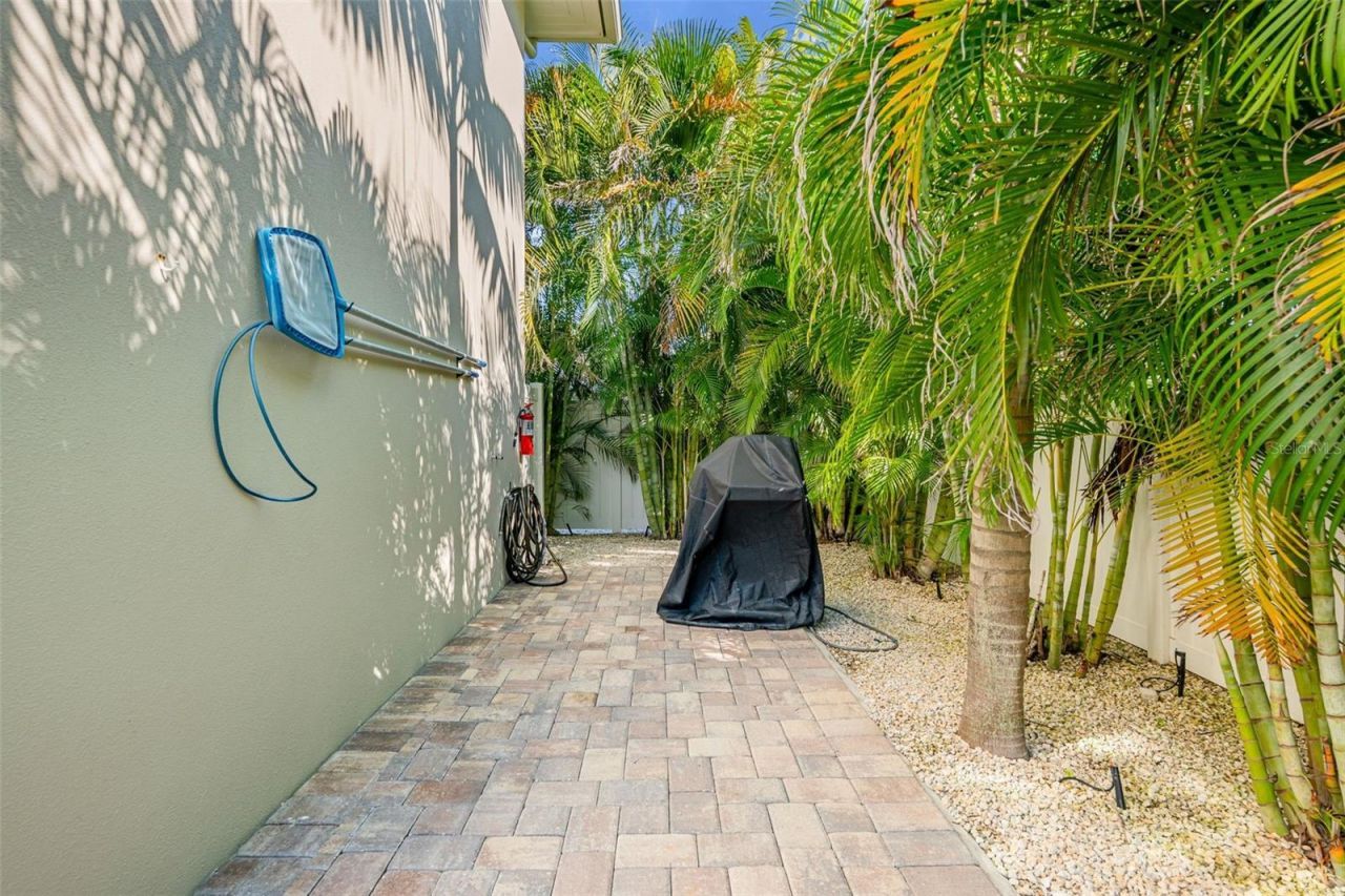 436 S Polk Drive, Sarasota, FL 34236 Photo