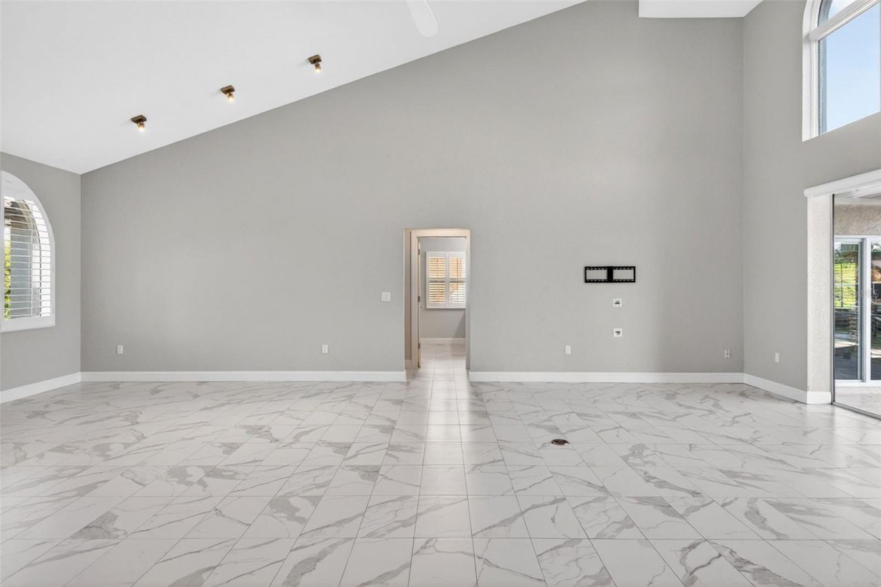 562 Ranger Lane, Longboat Key, FL 34228 Photo