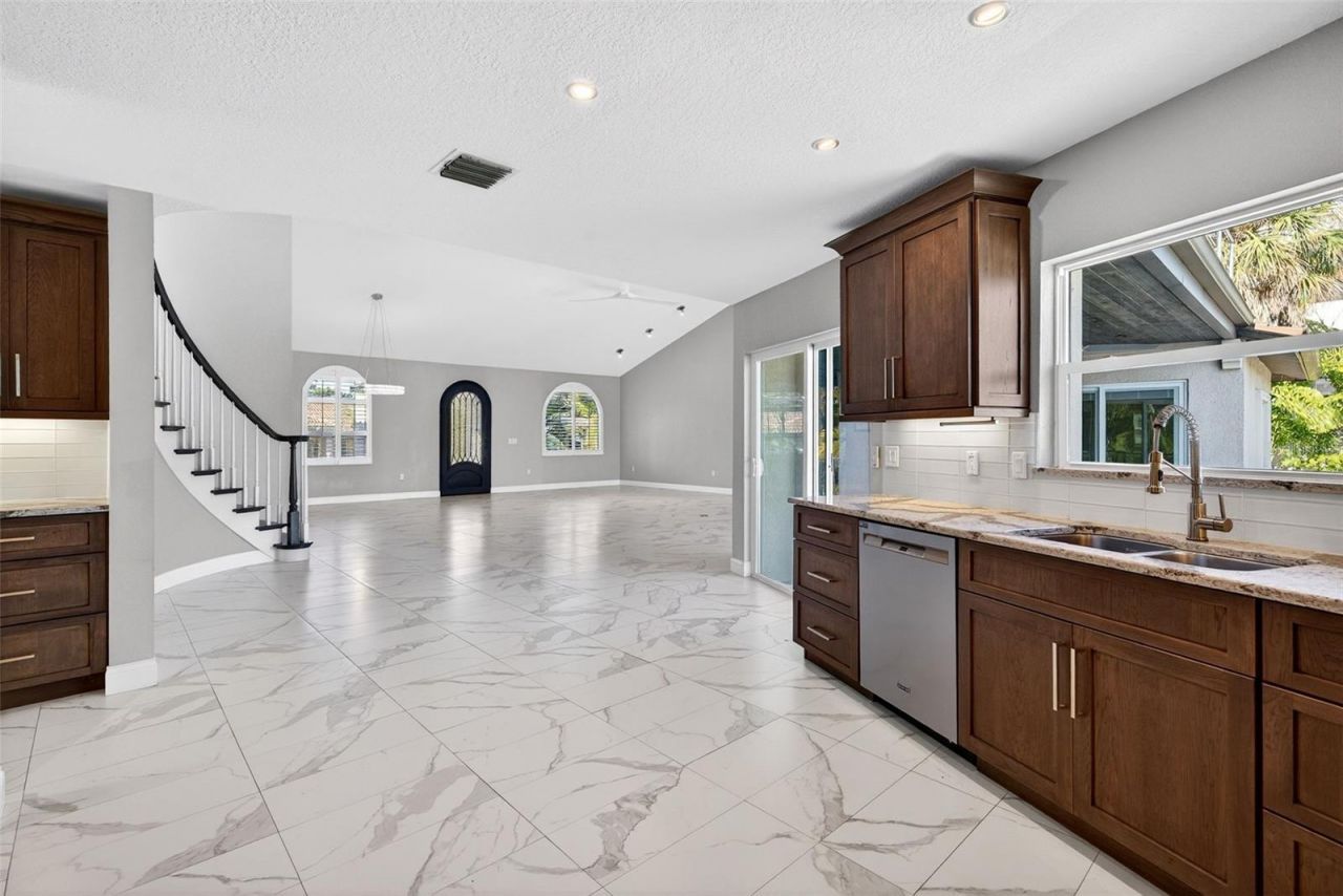 562 Ranger Lane, Longboat Key, FL 34228 Photo