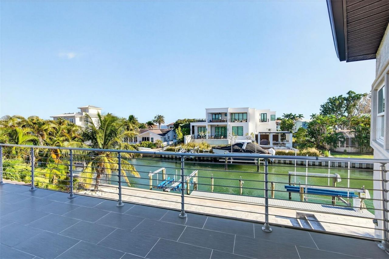 562 Ranger Lane, Longboat Key, FL 34228 Photo