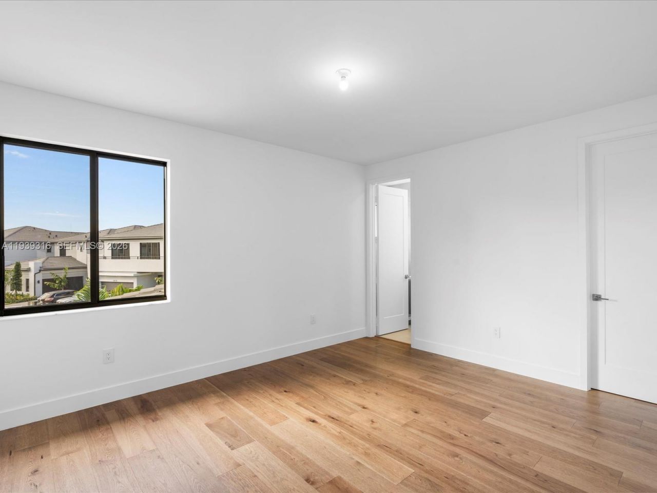 19701 NE 16 Pl, Miami, FL 33179 Photo