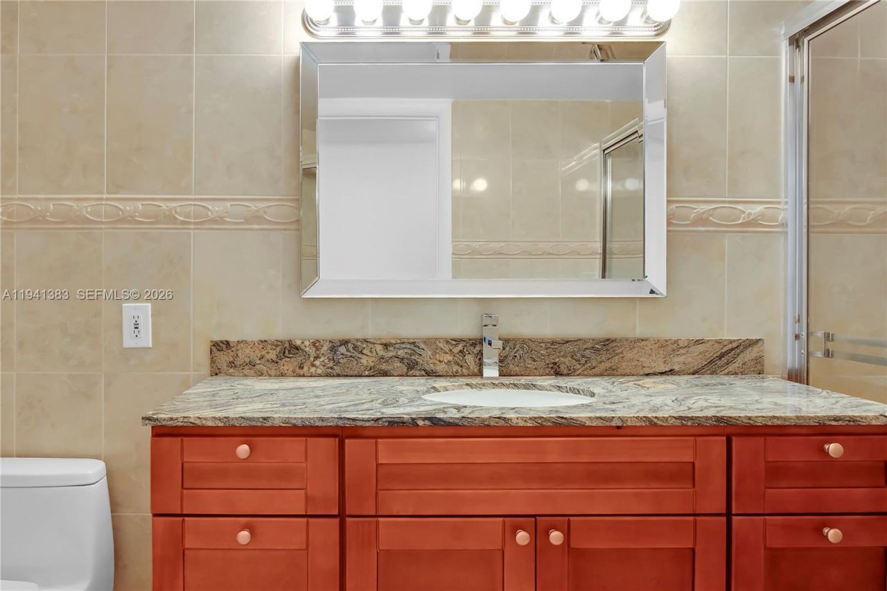 1849 S Ocean Dr, Unit 311, Hallandale Beach, FL 33009 Photo