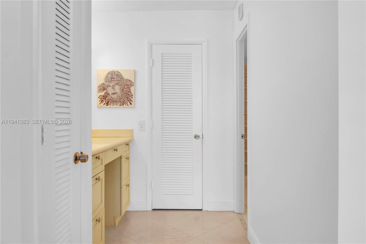 1849 S Ocean Dr, Unit 311, Hallandale Beach, FL 33009 Photo