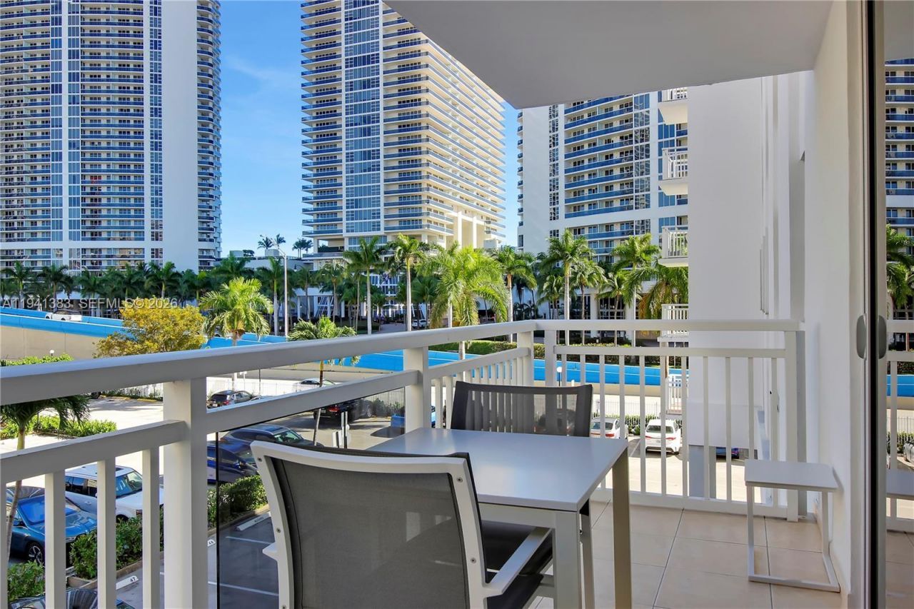 1849 S Ocean Dr, Unit 311, Hallandale Beach, FL 33009 Photo
