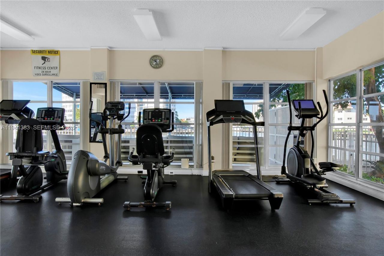 1849 S Ocean Dr, Unit 311, Hallandale Beach, FL 33009 Photo