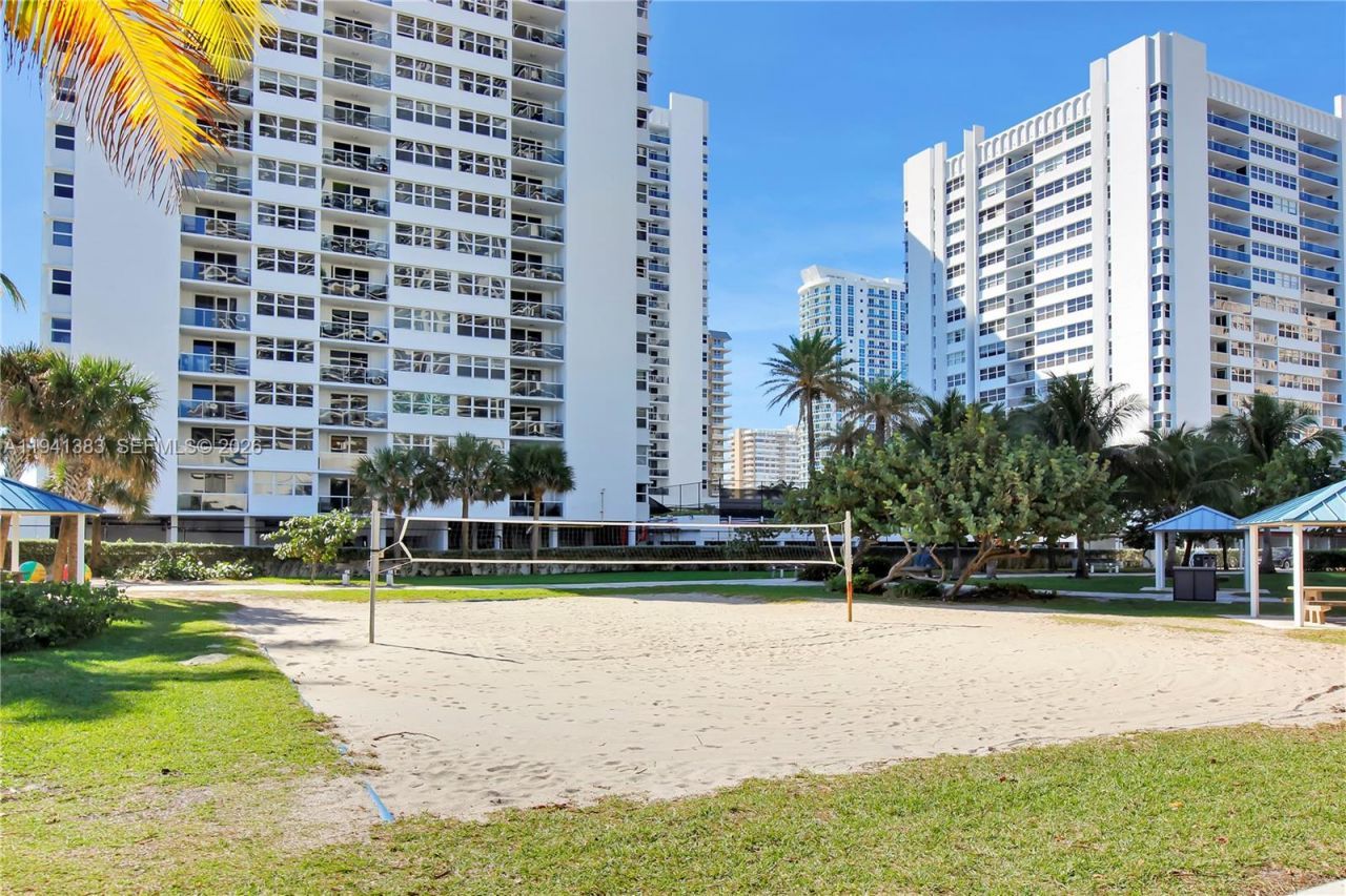 1849 S Ocean Dr, Unit 311, Hallandale Beach, FL 33009 Photo