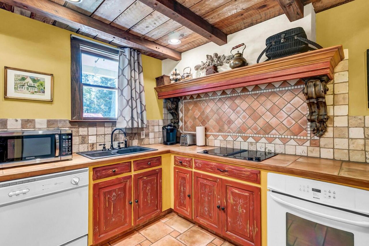 710 S Main Street Photo 62