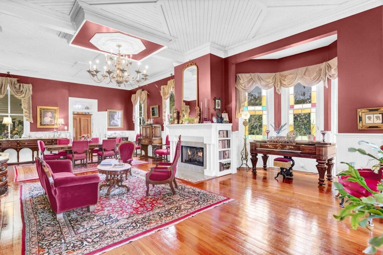 710 S Main Street Photo 10