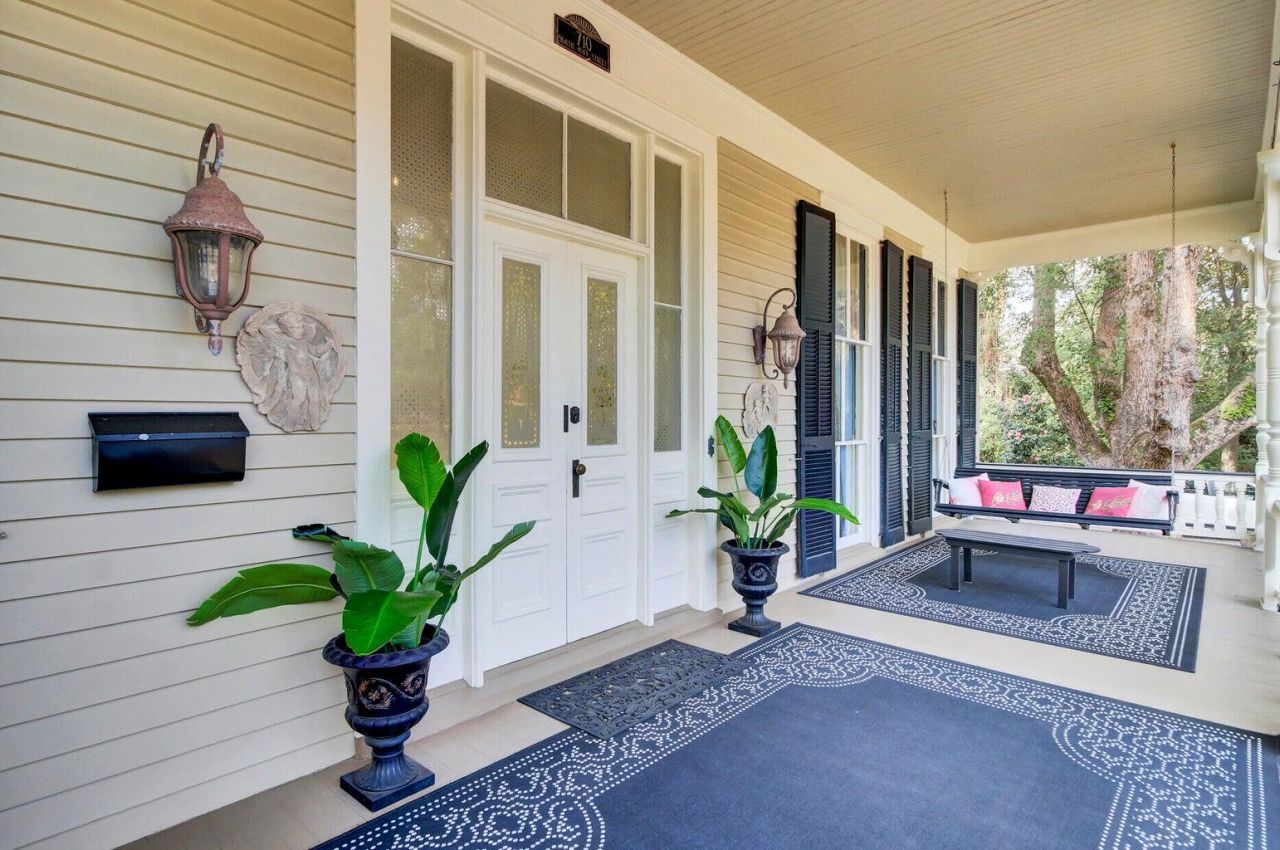 710 S Main Street Photo 4