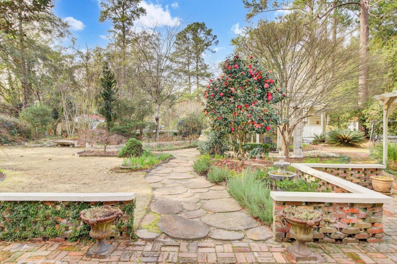 710 S Main Street Photo 47