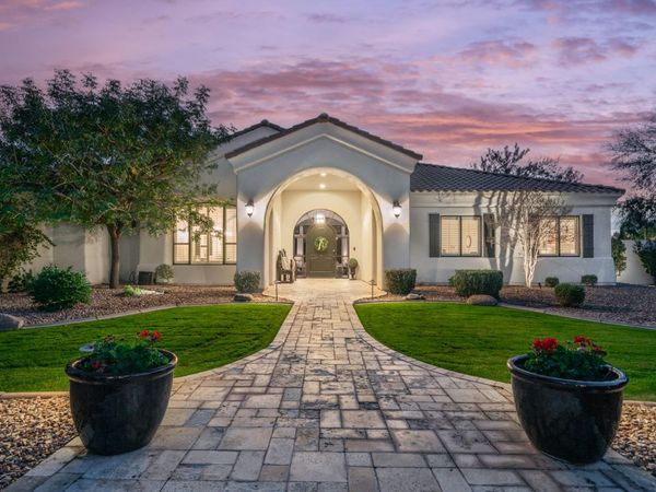 2731 E Capricorn Place, Chandler, AZ 85249