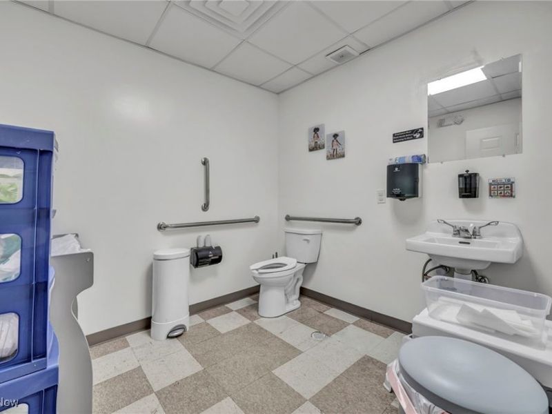 401-403,405 Broadway Avenue, Bedford, OH 44146 Photo 19