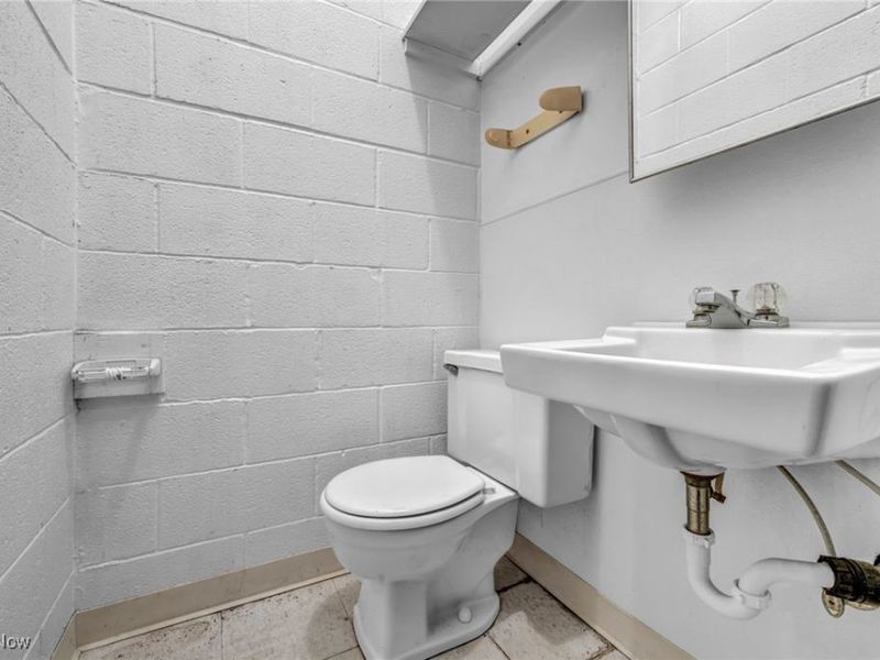 401-403,405 Broadway Avenue, Bedford, OH 44146 Photo 32