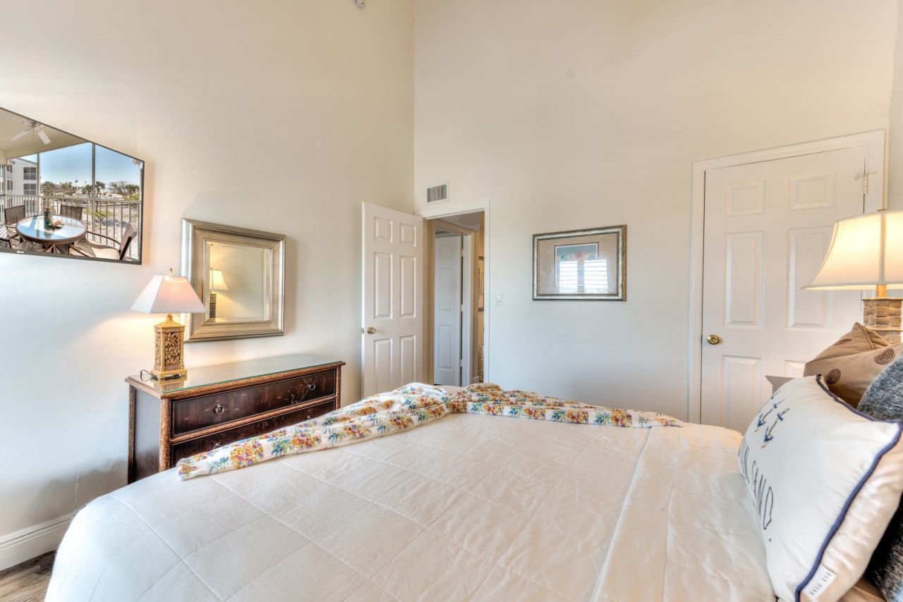 2121 Gulf Beach Villas, Unit 2121, Captiva, FL 33924 Photo