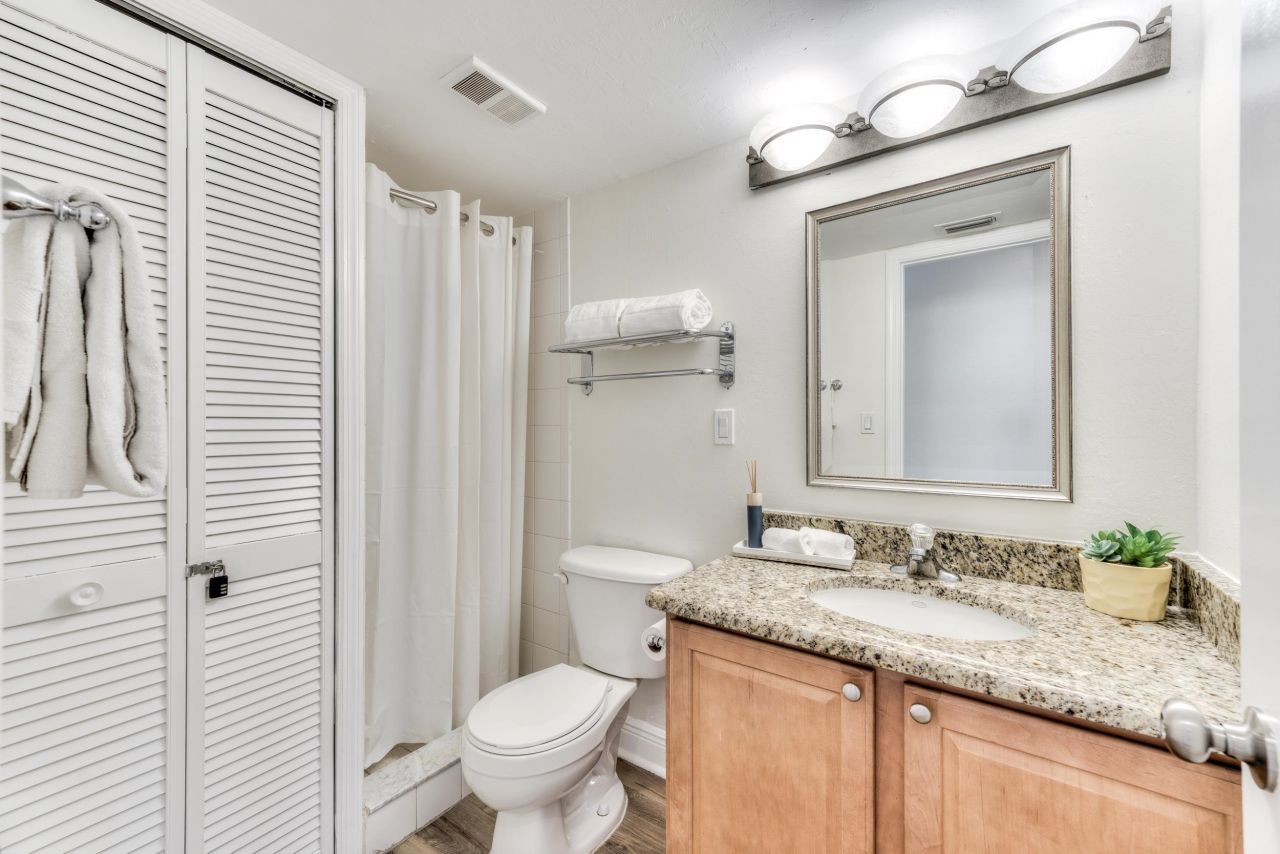 2121 Gulf Beach Villas, Unit 2121, Captiva, FL 33924 Photo