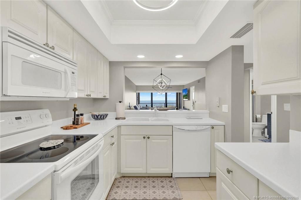 10152 S Ocean Drive, Unit 213B, Jensen Beach, FL 34957 Photo