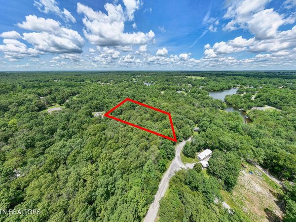 5011 Ostego Drive, Crossville, TN 38572