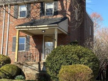 121 ROCK GLEN ROAD, WYNNEWOOD, PA 19096