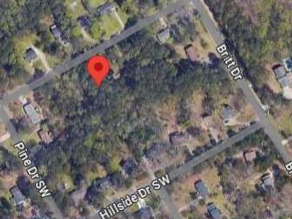 3348 Oak Drive, Snellville, GA 30078