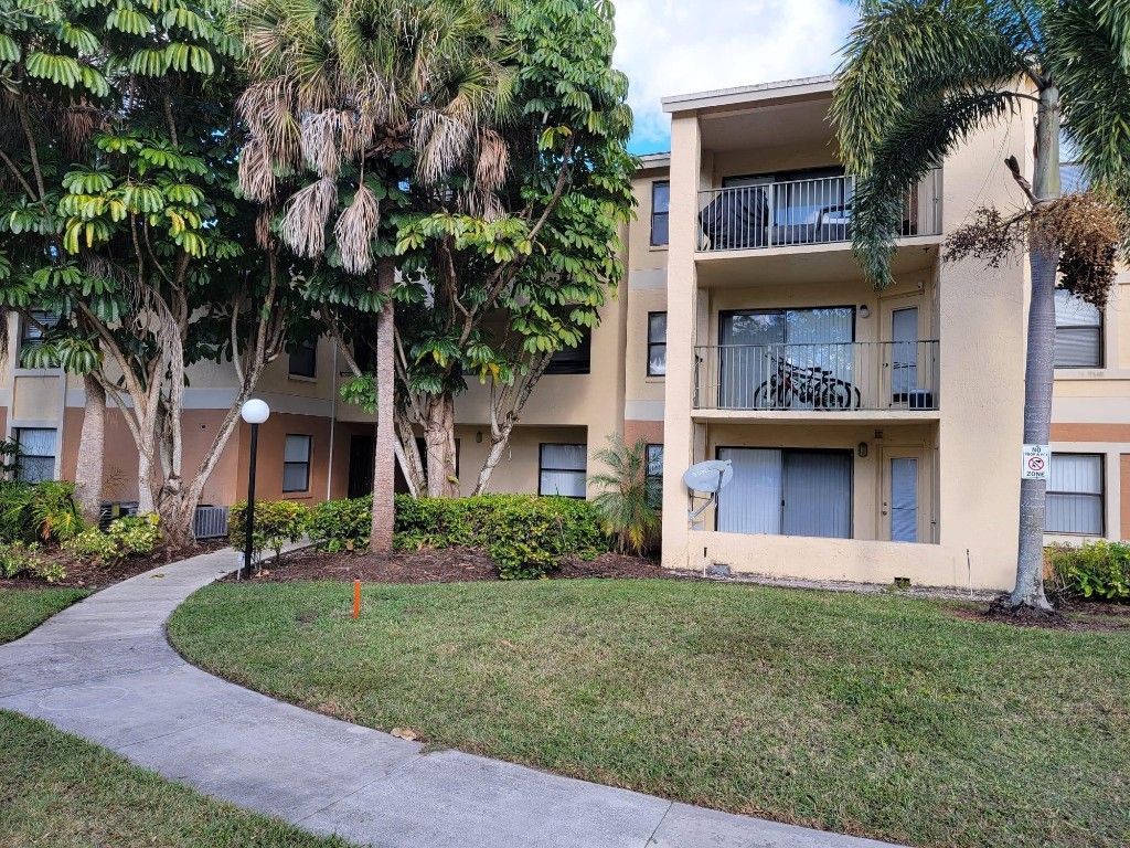 9999 Summerbreeze Drive, Unit 103, Sunrise, FL 33322 Photo