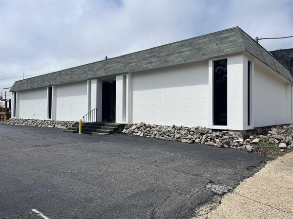 123 MARKET Street, Hot Springs, AR 71901