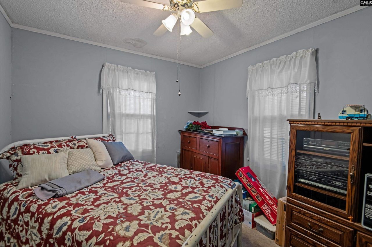 100 Point Street Photo 16