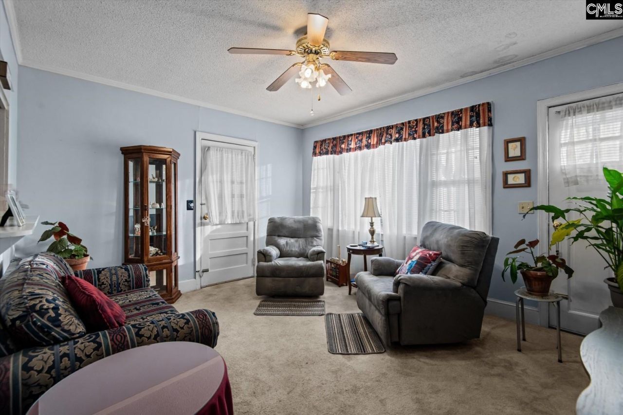 100 Point Street Photo 6