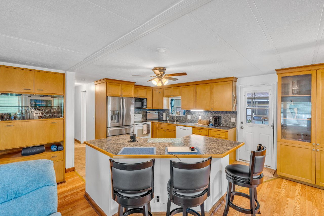 808 S Silver Circle, Key Largo, FL 33037 Photo