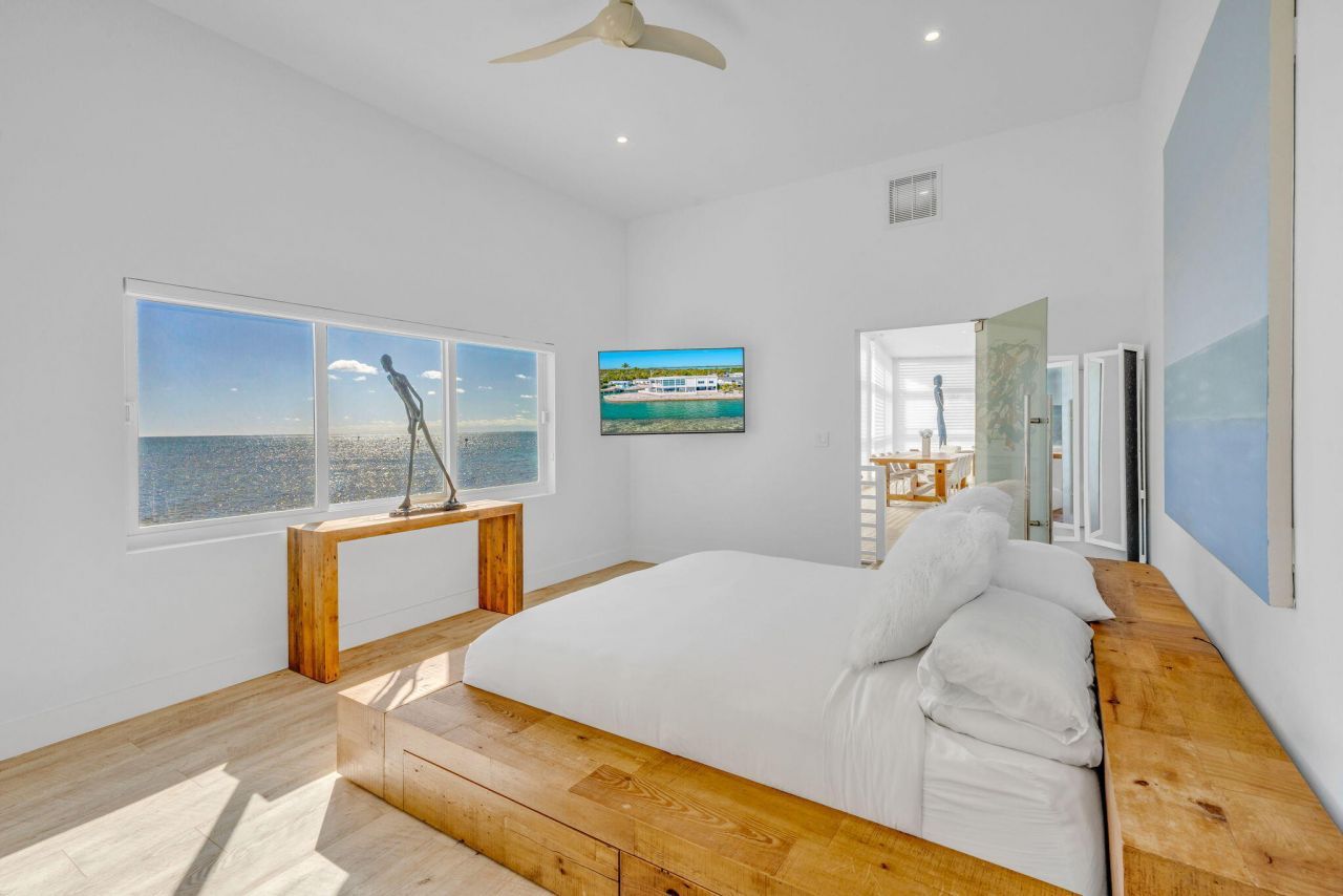 156 Sea Lane, Geiger, FL 33040 Photo