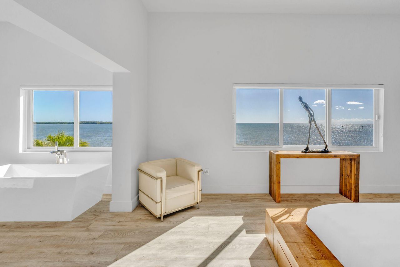 156 Sea Lane, Geiger, FL 33040 Photo