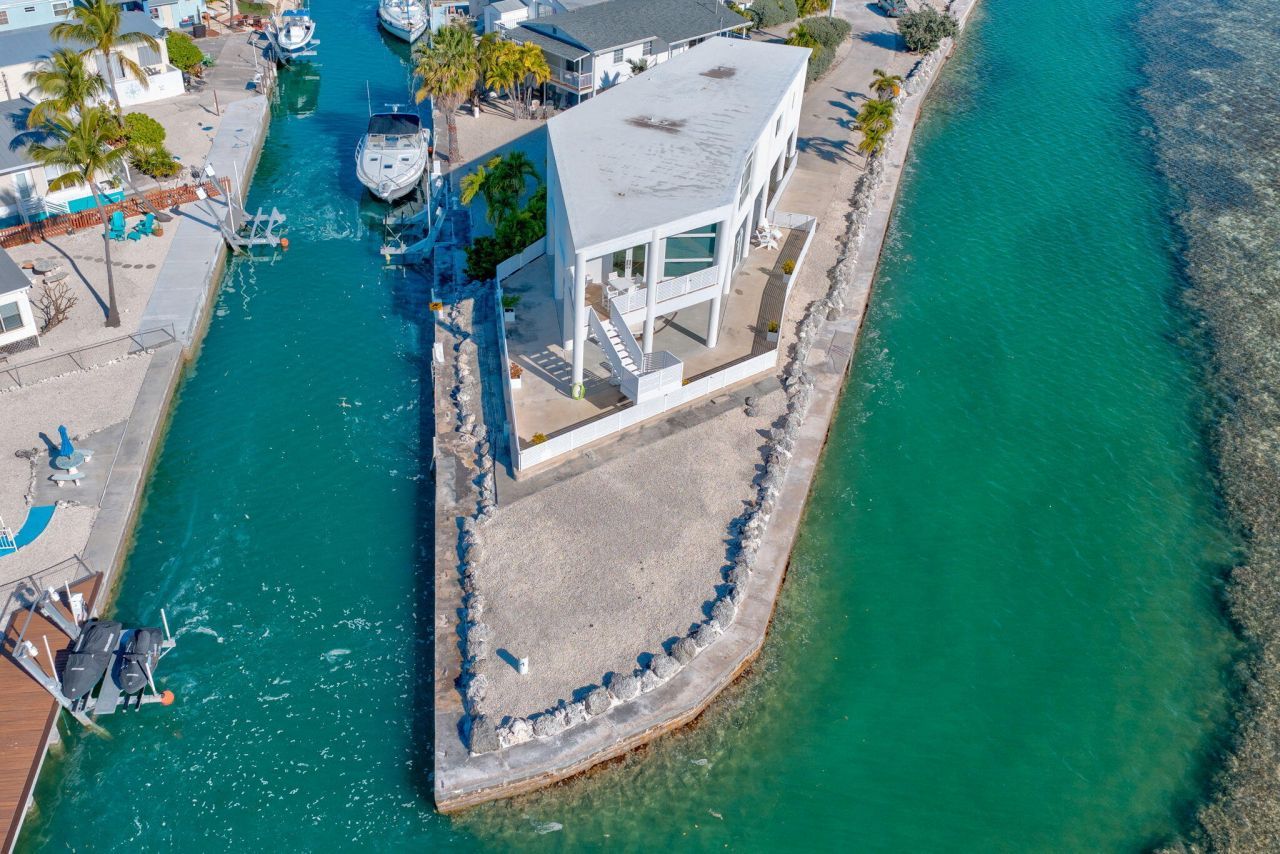 156 Sea Lane, Geiger, FL 33040 Photo