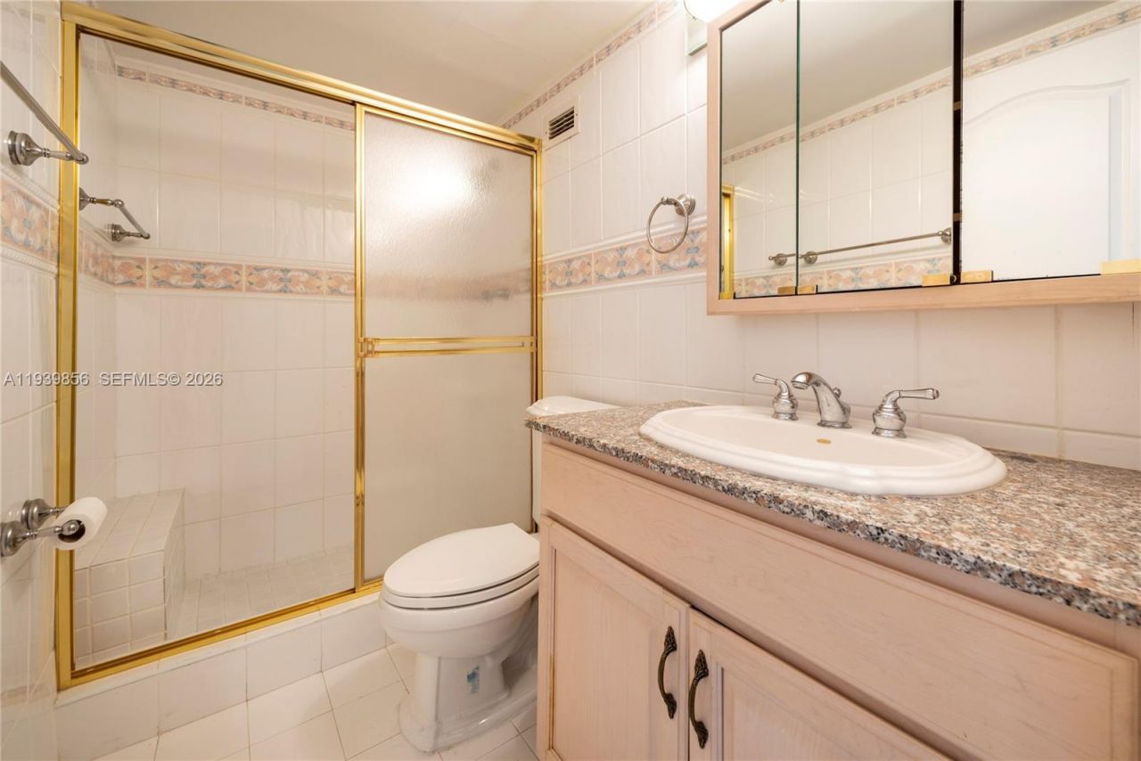 3725 S Ocean Dr, Unit 1406, Hollywood, FL 33019 Photo