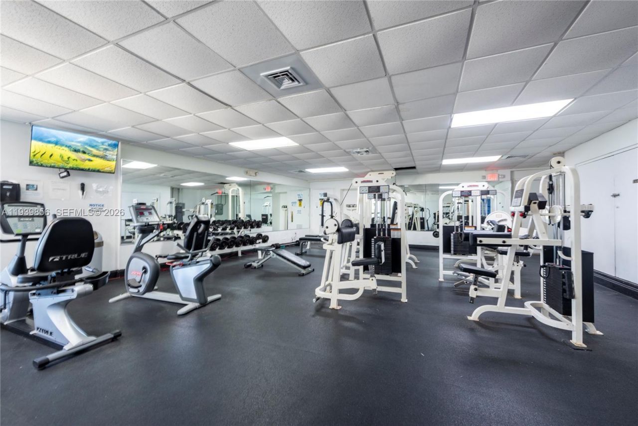 3725 S Ocean Dr, Unit 1406, Hollywood, FL 33019 Photo