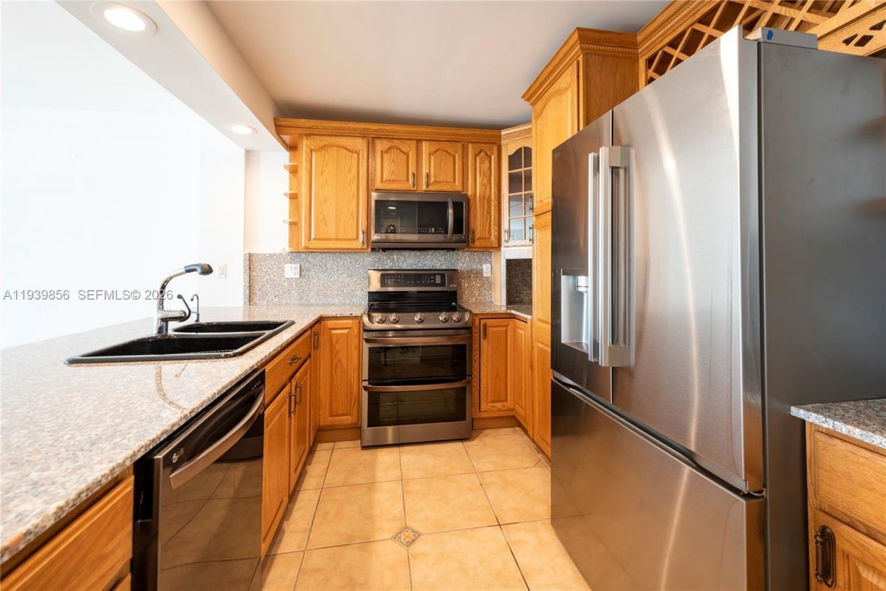 3725 S Ocean Dr, Unit 1406, Hollywood, FL 33019 Photo