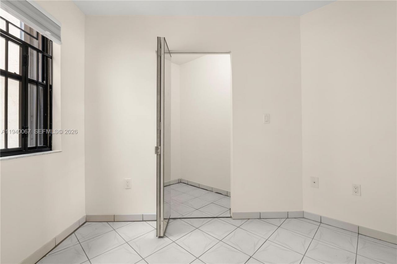 10249 NW 9th St Cir, Unit 107-8, Miami, FL 33172 Photo